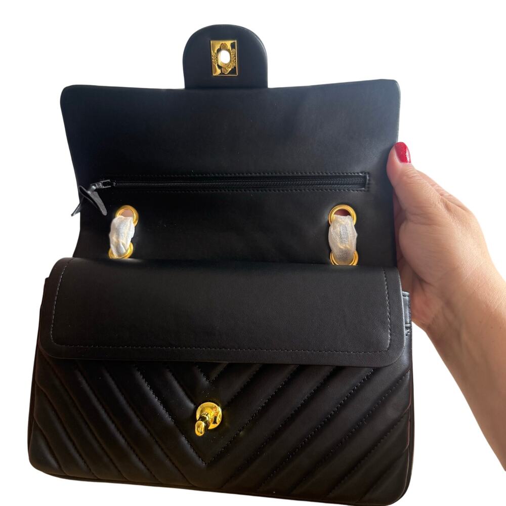 Inspired Vegan Leather Black Chevron Bag With Flap New - Picture 6 of 7